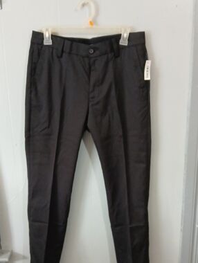 Amazon Essentials Men's Black Slim Fit Stretch Golf Pants